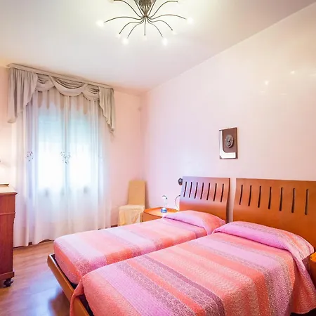 Ristorante Fabrizio 2* קאורלה